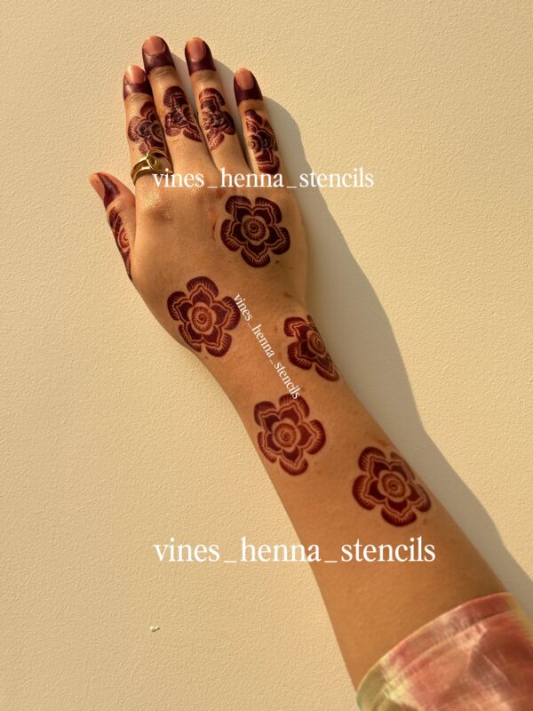 Flower design henna stencil (1 hand) v54