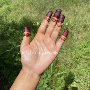 Finger henna stencils