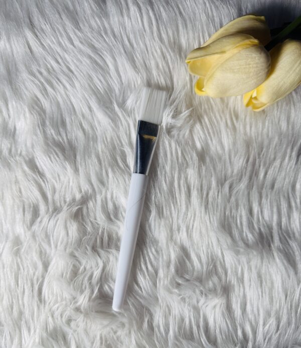 Henna applying brush