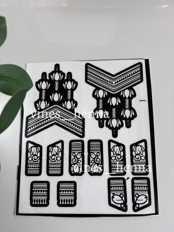 Lotus henna stencil (v68)