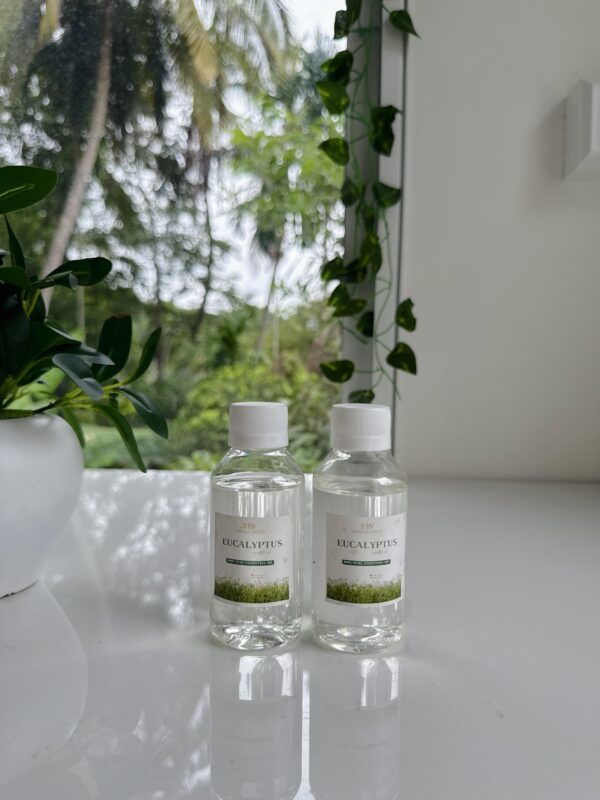 Eucalyptus oil (for make henna cones)