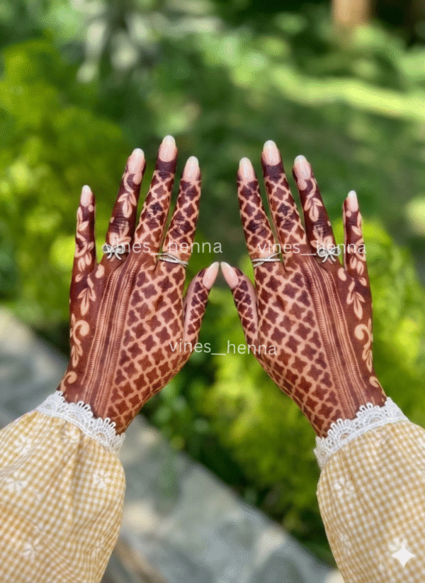 Semi bridal henna stencil (v7) 2 hand