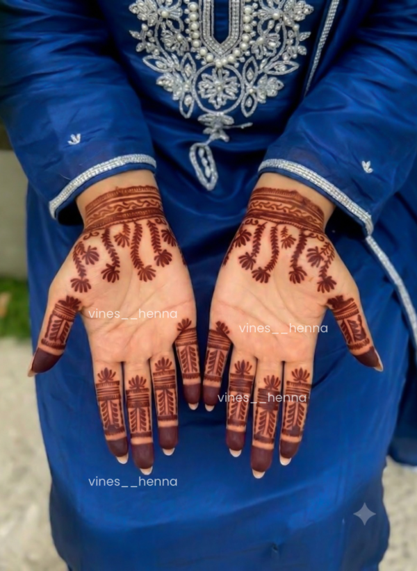 Lotus henna stencil (2hand) V15