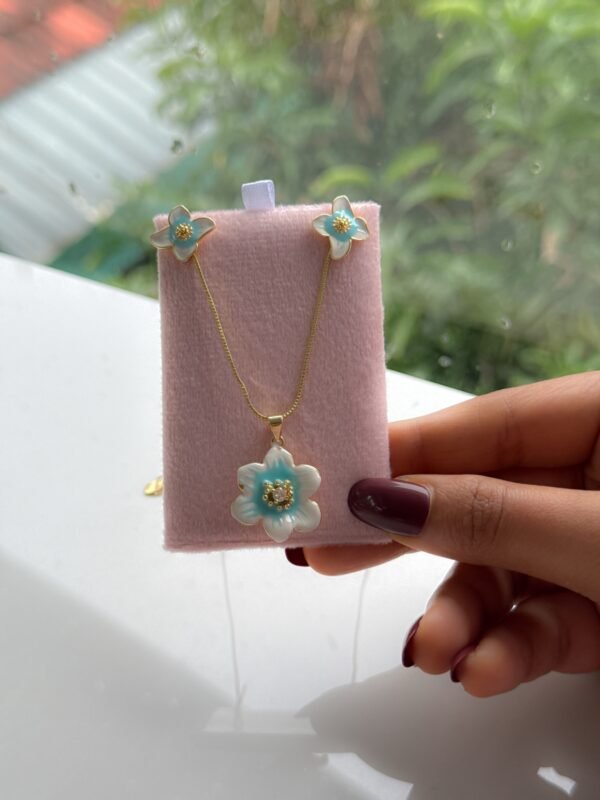 Blue Flower Necklace & Earrings set