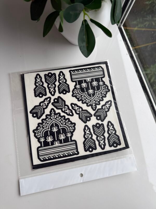 Simple lotus henna stencil v74